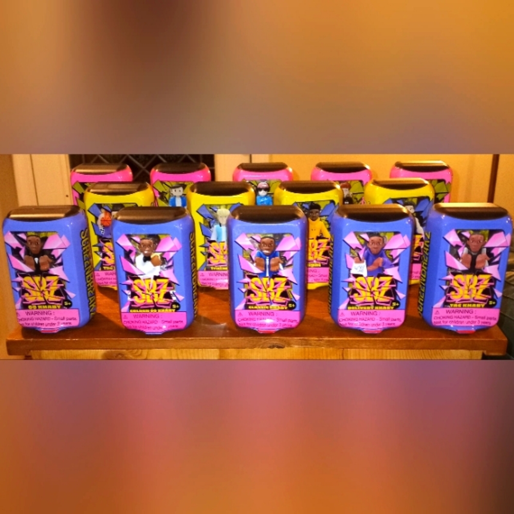 Brand New Set of 14 SBZ "ScreenBreakZ" Collectible Figurines....$65 for LOT